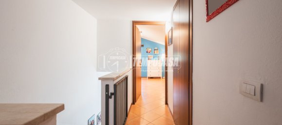 3 bedrooms Duplex in Correggio, Italy No. 328694 4