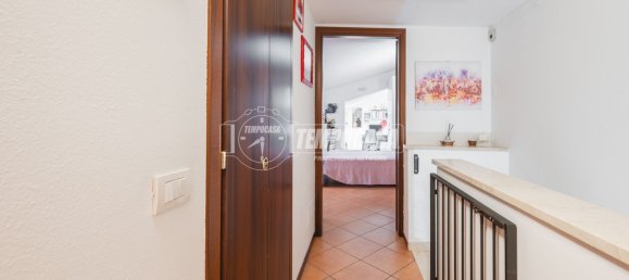 3 bedrooms Duplex in Correggio, Italy No. 328694 5