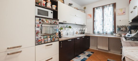 3 bedrooms Duplex in Correggio, Italy No. 328694 17