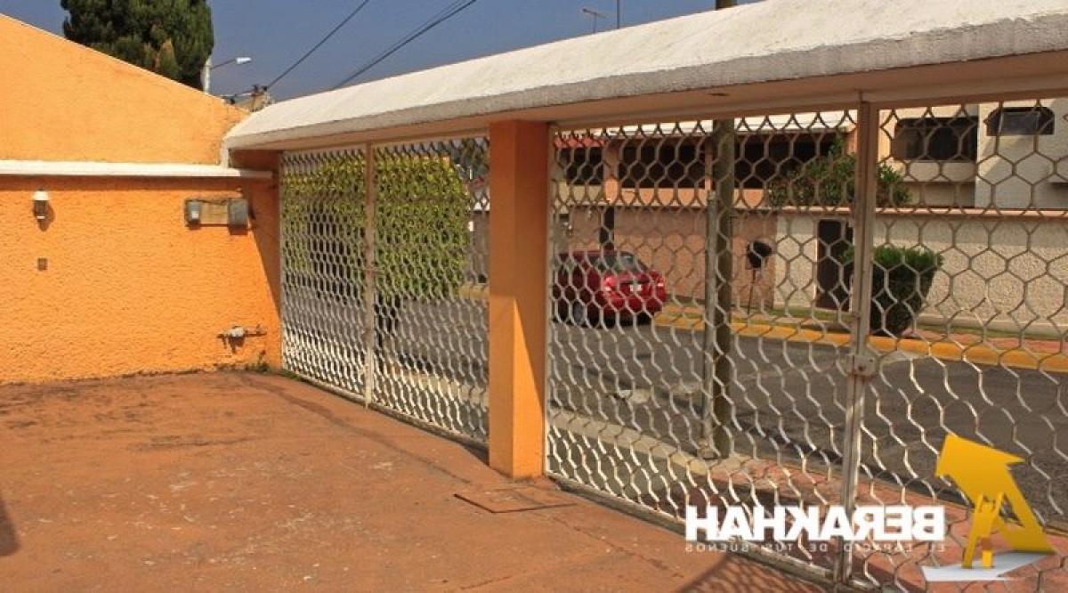 3 bedrooms House in Naucalpan de Juarez, Mexico No. 216585