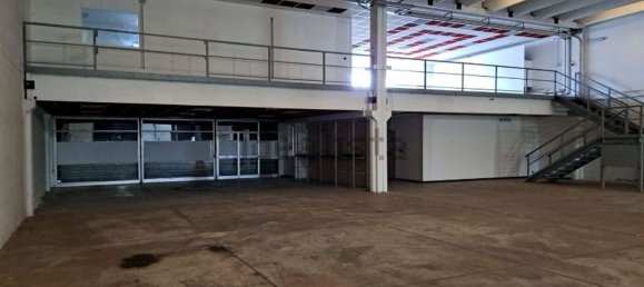 900m² Warehouse in Ferrara, Italy No. 254899 7