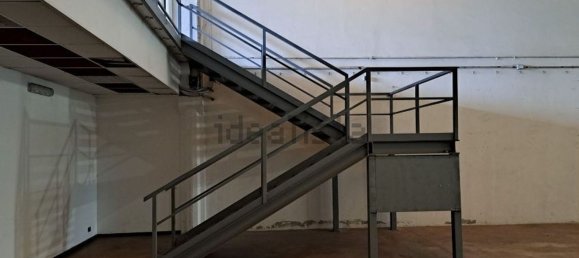 900m² Warehouse in Ferrara, Italy No. 254899 11