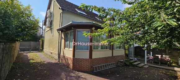 Casa de 4 dormitorios en Saint-Andre-les-Vergers, France No. 52394 12