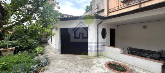 Вилла с 5 комнатами в Кремона, Италия № 269487 45