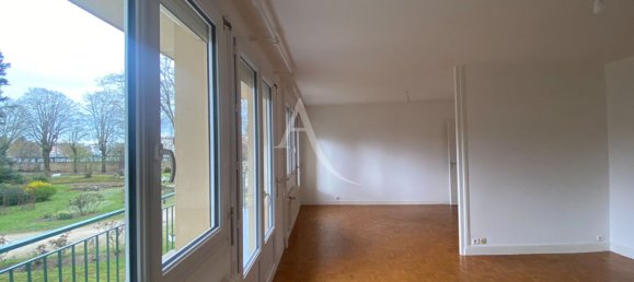2 bedrooms Apartment in Bourg-en-Bresse, France No. 271159 2