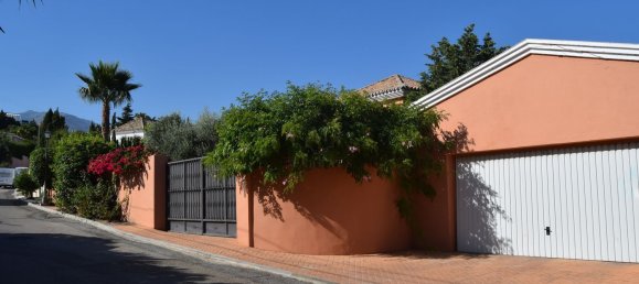 Casa de 4 dormitorios en Estepona, Spain No. 119911 4