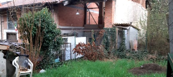 2 bedrooms House in Front, Italy No. 55462 13