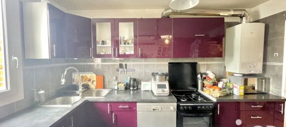 3-salle Appartement à Vauréal, France No. 353584 2