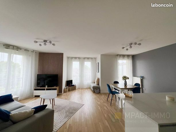 2 bedrooms Apartment in Suresnes, France No. 282939