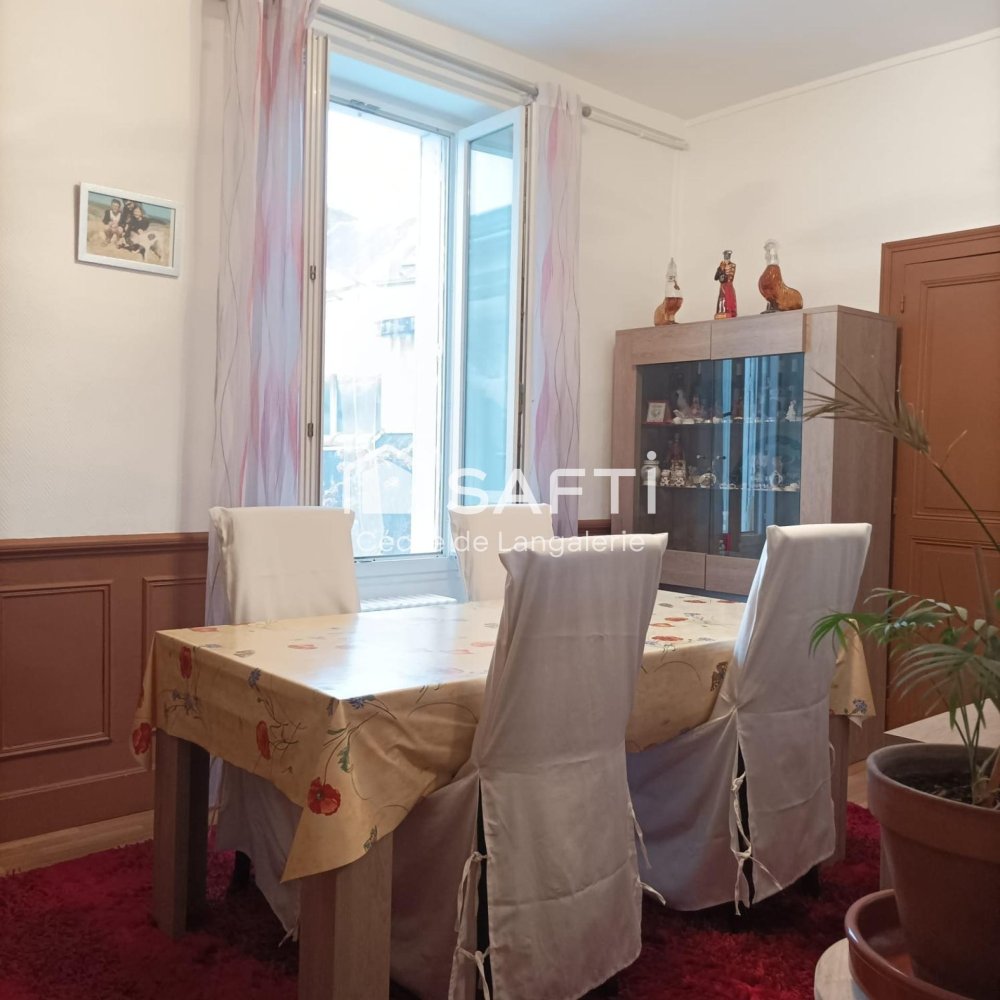 2 bedrooms House in Le Blanc, France No. 85291