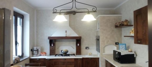 5 rooms House in Montanaro, Italy No. 253759 6