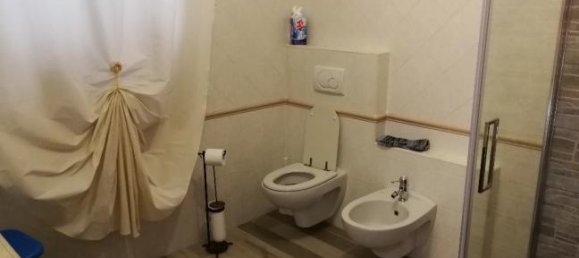 5 rooms House in Montanaro, Italy No. 253759 4