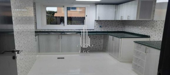 5 bedrooms Villa in Al Reef, UAE No. 35695 4