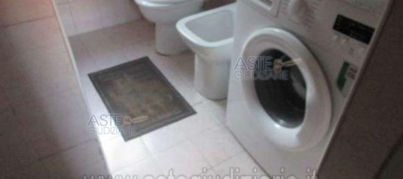 3 rooms Apartment in Rome, Italy No. 189949 6