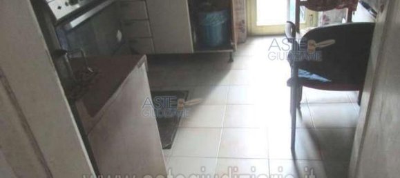 3 rooms Apartment in Rome, Italy No. 189949 11