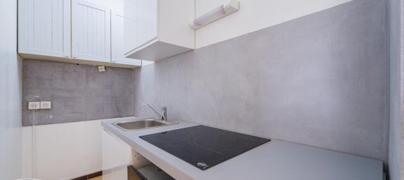 Studio in Tours, France No. 217578 5