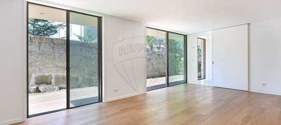 3 bedrooms Apartment in Porto, Portugal No. 136577 11