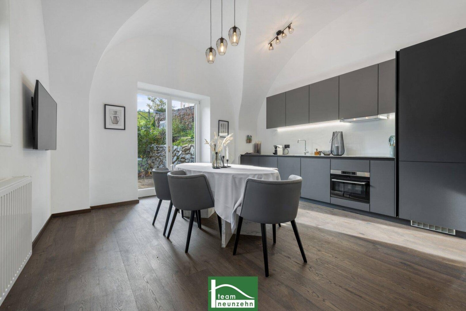 3غرفة شقة في Dobling, Austria رقم 141042