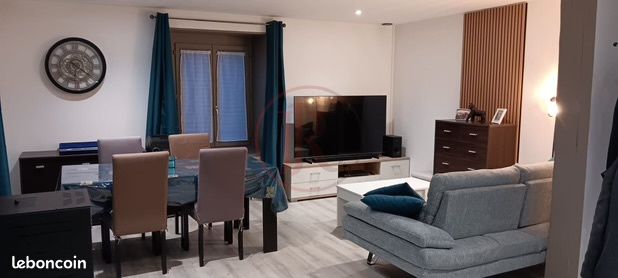 Casa de 7 habitaciónes en Ornans, France No. 339788