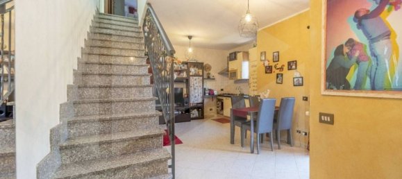 3 rooms Apartment in Ciampino, Italy No. 25410 16