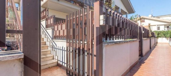 3 rooms Apartment in Ciampino, Italy No. 25410 3
