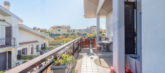 3 rooms Apartment in Ciampino, Italy No. 25410 15