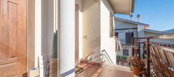 3 rooms Apartment in Ciampino, Italy No. 25410 5