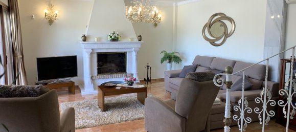 4 bedrooms Villa in Coin, Spain No. 140198 6