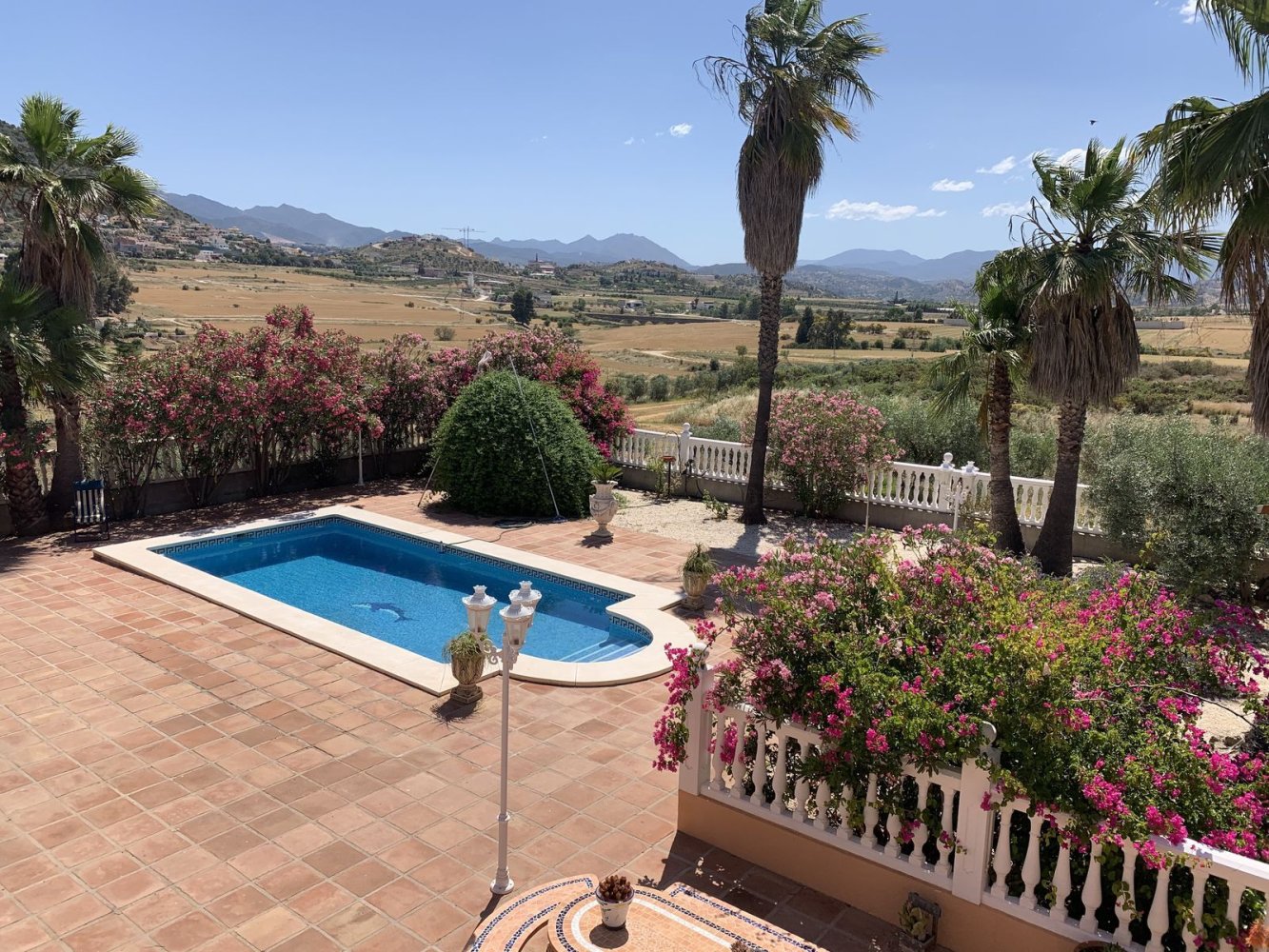 4 bedrooms Villa in Coin, Spain No. 140198