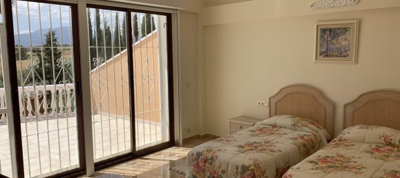 4 bedrooms Villa in Coin, Spain No. 140198 12