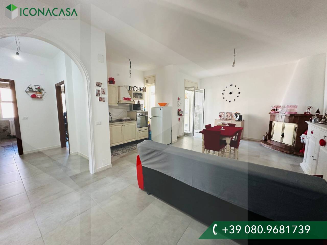 4 rooms Apartment in Capurso, Italy No. 19974