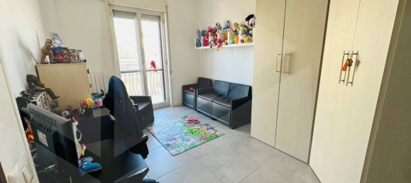 4 rooms Apartment in Capurso, Italy No. 19974 6