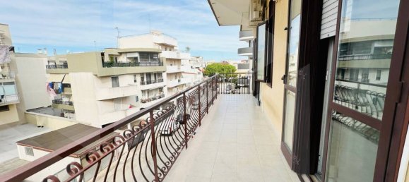 4 rooms Apartment in Capurso, Italy No. 19974 14