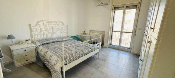 4 rooms Apartment in Capurso, Italy No. 19974 10