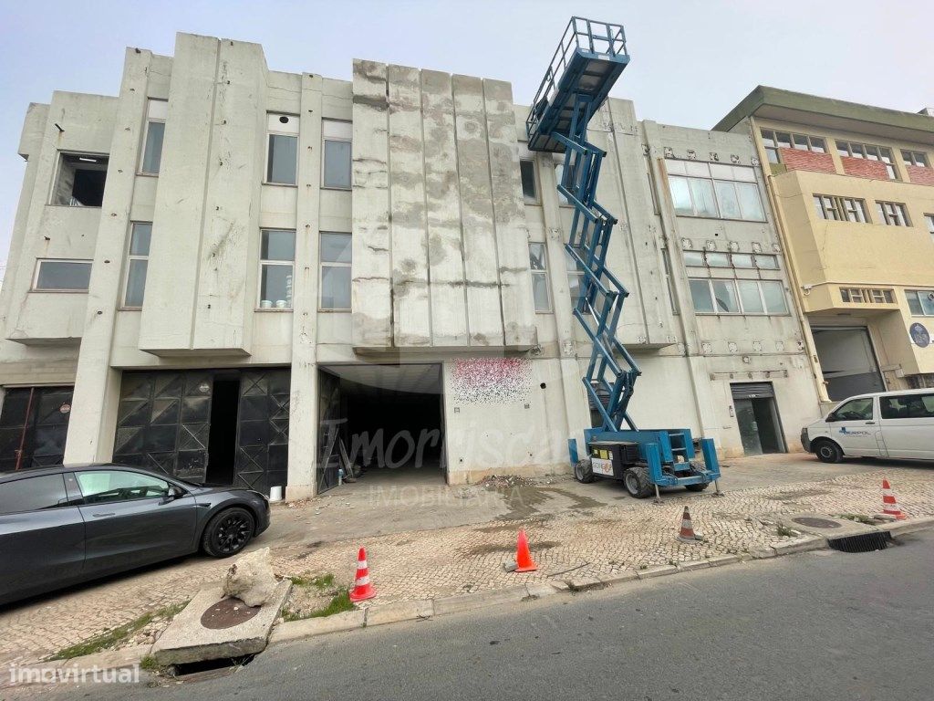 4830m² Warehouse in Loures, Portugal No. 85311