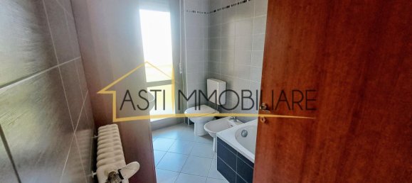 5 rooms Apartment in Asti, Italy No. 299720 16