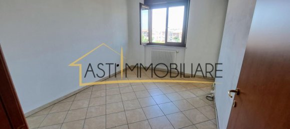 5 rooms Apartment in Asti, Italy No. 299720 13