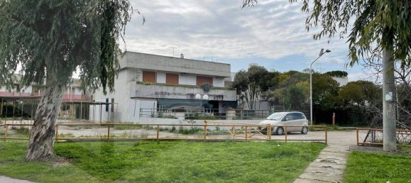 1 bedroom Apartment in Manfredonia, Italy No. 22724 3