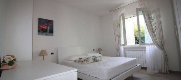 3 bedrooms Villa in Forte dei Marmi, Italy No. 192199 9