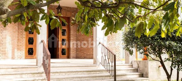 5 bedrooms Villa in Imola, Italy No. 340262 3