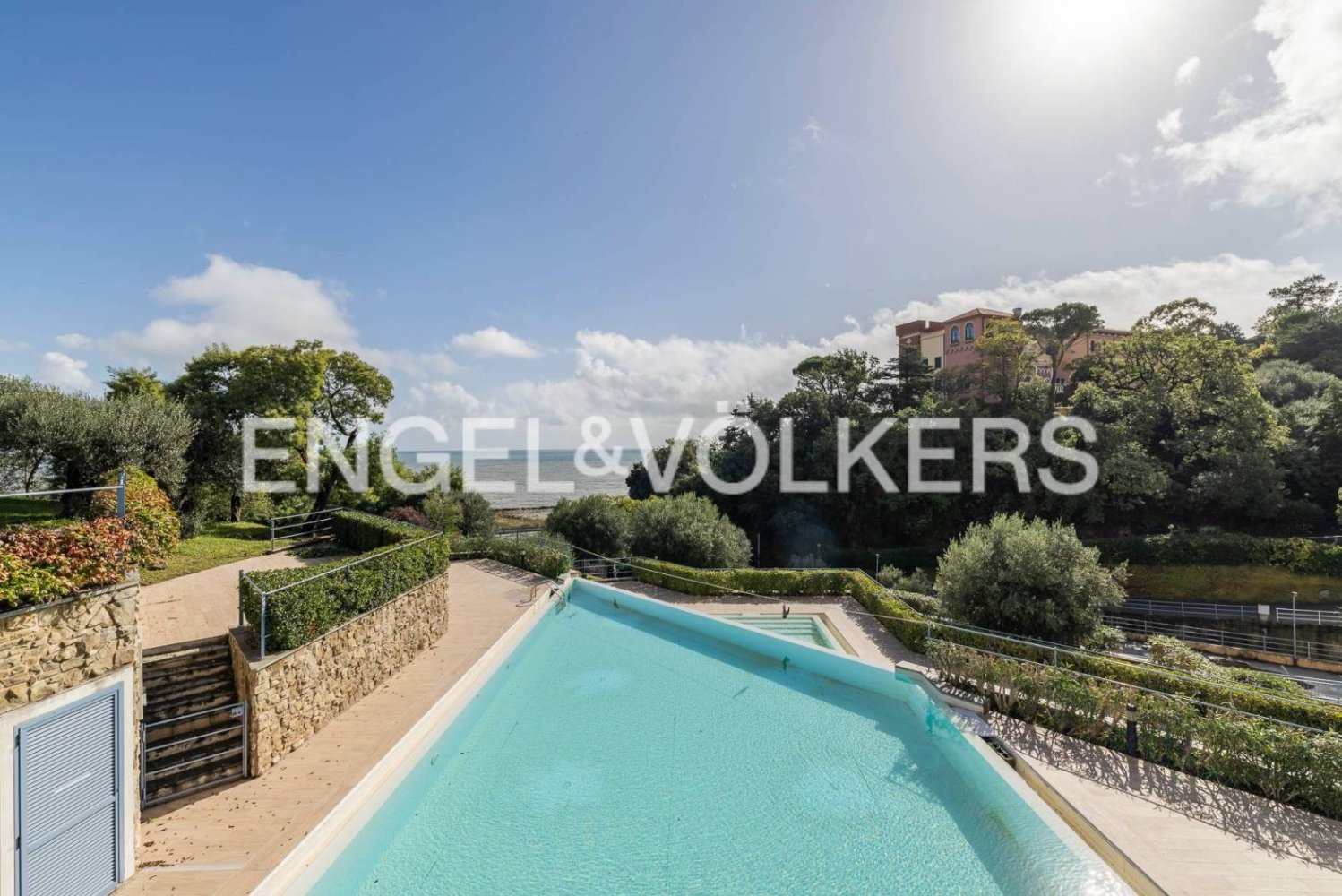 2 Schlafzimmer Wohnung in Spotorno, Italy, Nr. 131260