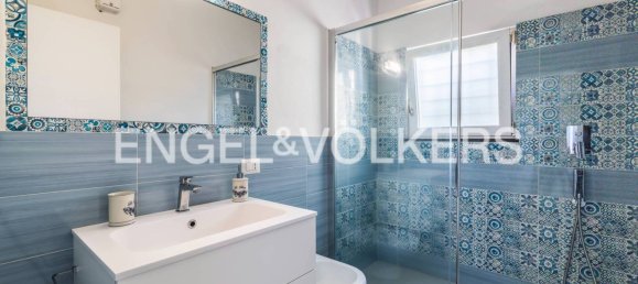 2 Schlafzimmer Wohnung in Spotorno, Italy, Nr. 131260 5