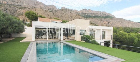 Casa de 5 dormitorios en Altea, Spain No. 80915 99