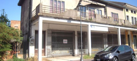 5 rooms Apartment in Porto Viro, Italy No. 169706 2