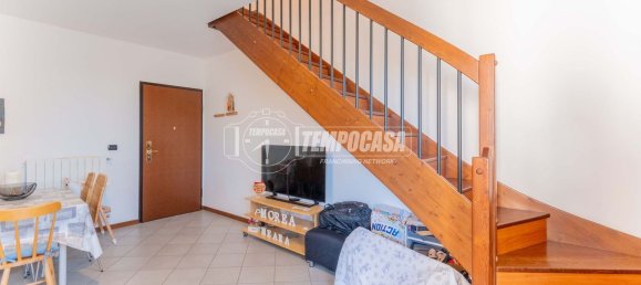 2 rooms Duplex in Magenta, Italy No. 267983 7