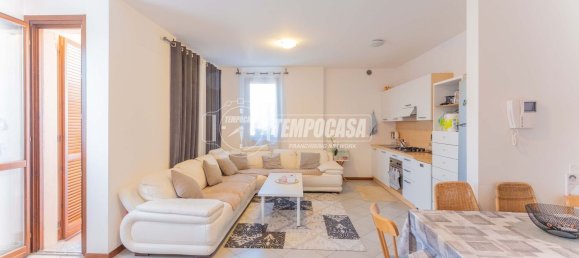2 rooms Duplex in Magenta, Italy No. 267983 14