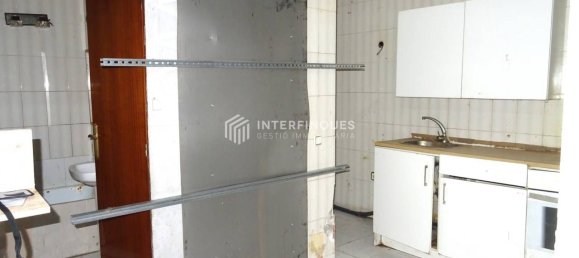 1 bedroom Apartment in Badalona, Spain No. 74995 3