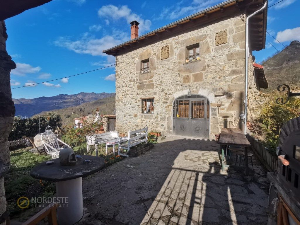 Дом с 3 спальнями в Лена, Испания № 75970