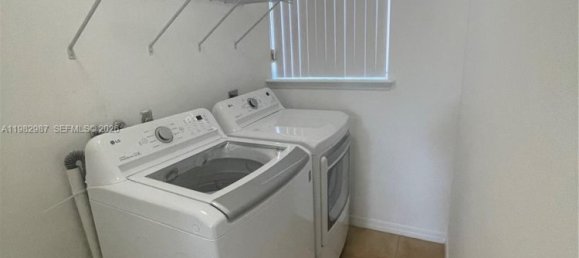 2 Schlafzimmer Villa in Miami, USA, Nr. 615735 24