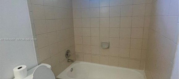 2 Schlafzimmer Villa in Miami, USA, Nr. 615735 28